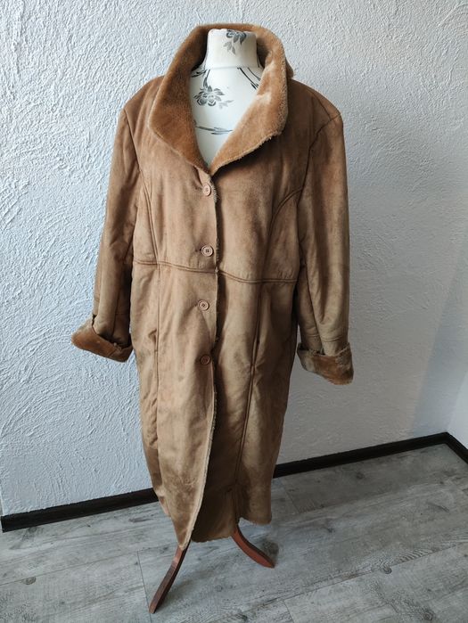 Lekki kożuch damski 42 XL Authentic dla wysokiej