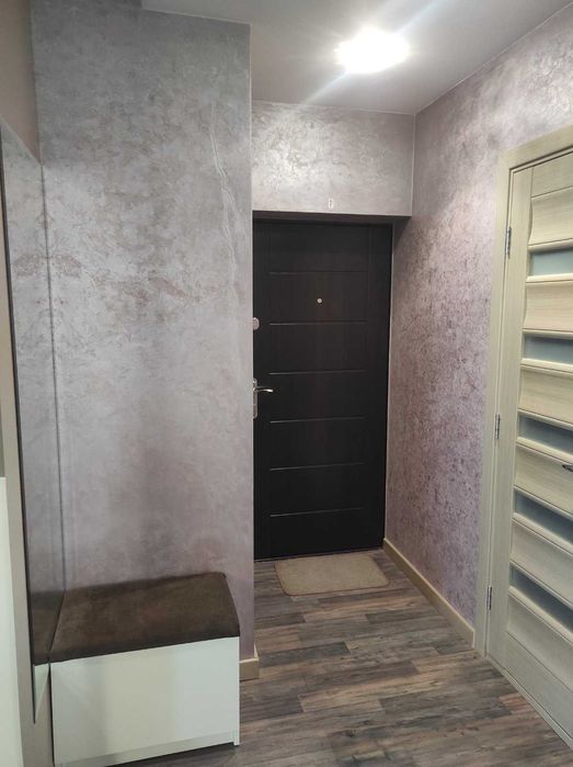 Продам 3 кімн.квартиру з ремонтом по вул.Чорновола 15 а