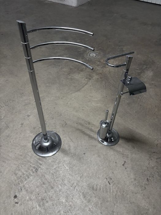 Toalheiro e Suporte Papel Higiénico casa de banho