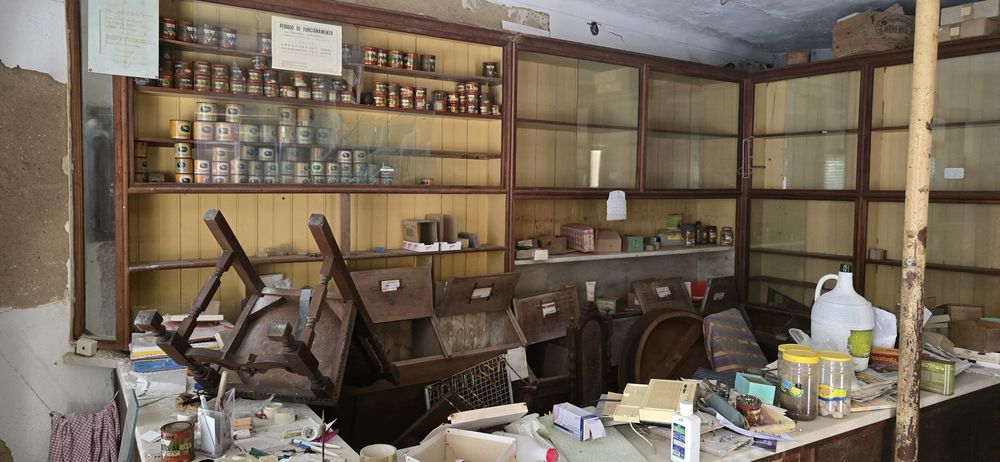 Moveis drogaria antiga