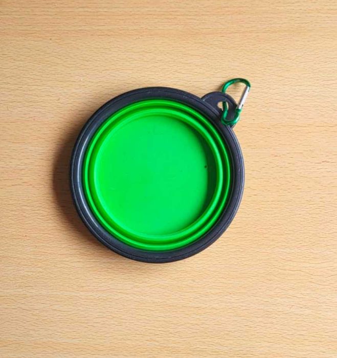 Tigela Dobrável de Silicone para Cães/Gatos + Mosquetão (350ml)