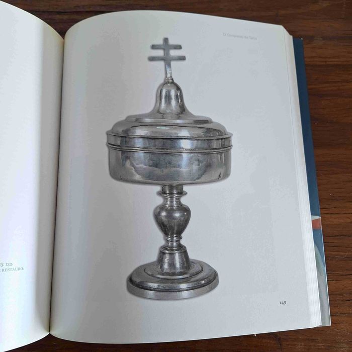 O Compasso da Terra: A Arte Enquanto Caminho para Deus