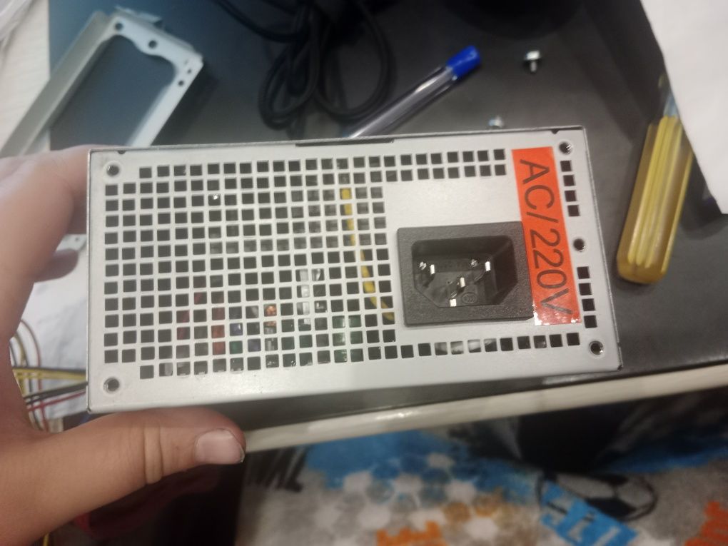 Продам блок питания 400w: 200 грн. - Комплектуючі та аксесуари Львів на Olx