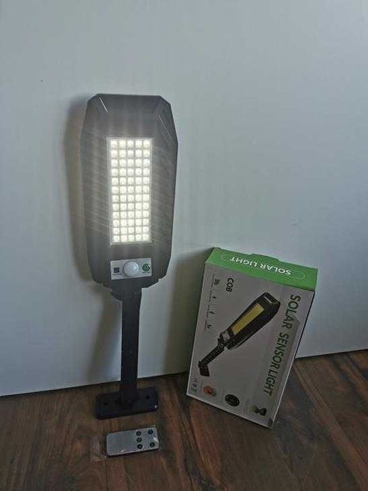Lampa uliczna solarna 60 led z pilotem
