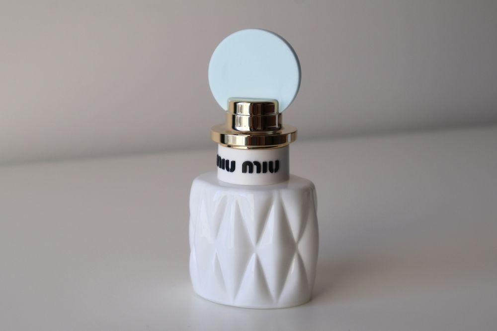 Perfume Miu Miu Fleur de Lait – PORTES INCLUÍDOS
