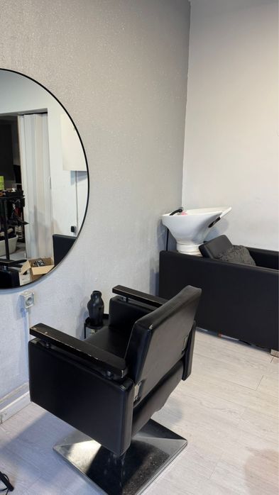 Salão de Cabeleireiro para Arrendar – Pronto a Trabalhar