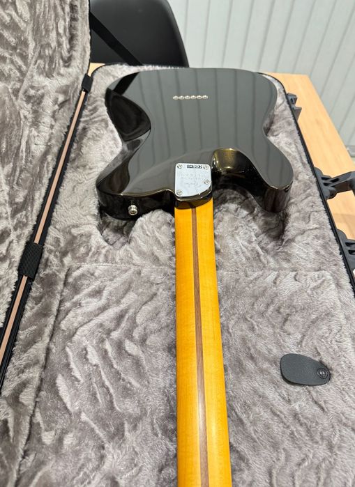 Fender American Ultra II Telecaster Texas Tea Nova