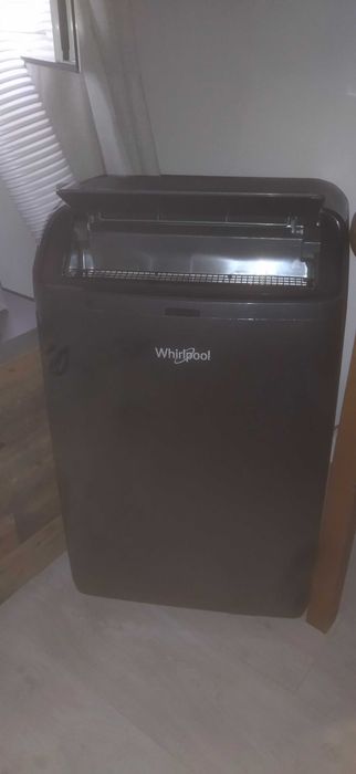 Ar Condicionado Portátil WHIRLPOOL PACF212HP B 12 (24 m² - 12000 BTU - Preto)  Energetic Certification - A-current