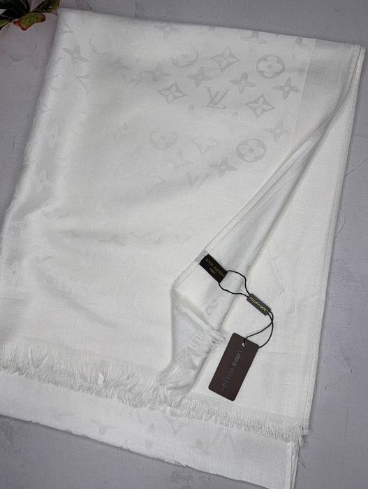 Люксові палантини,  нові, 180×70.
Усі бірки є, якість відмінн