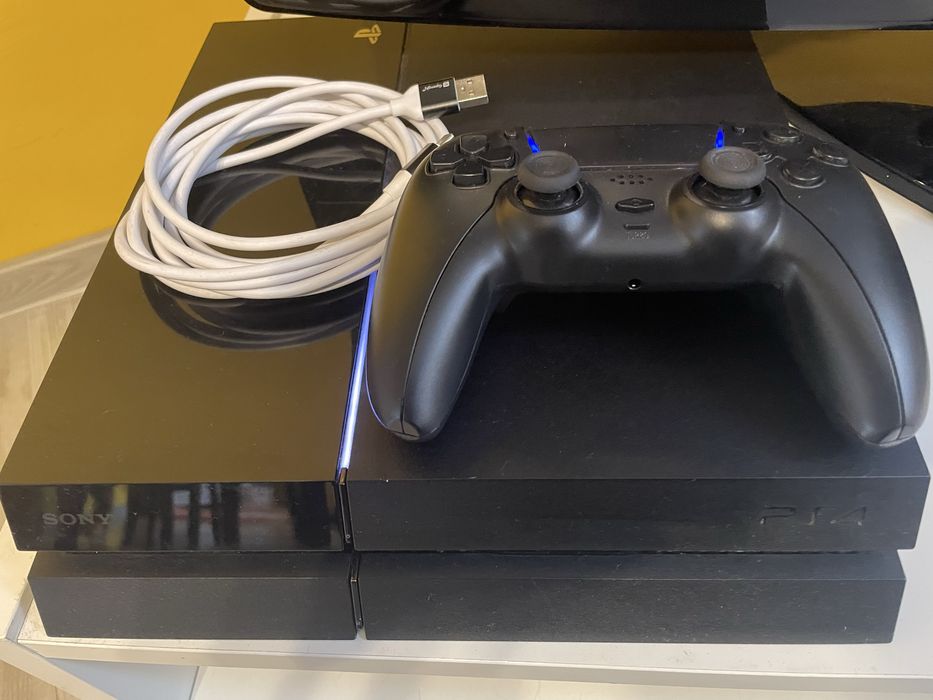 Ps4 Okazja plus gry i pelne okablowanie polecam