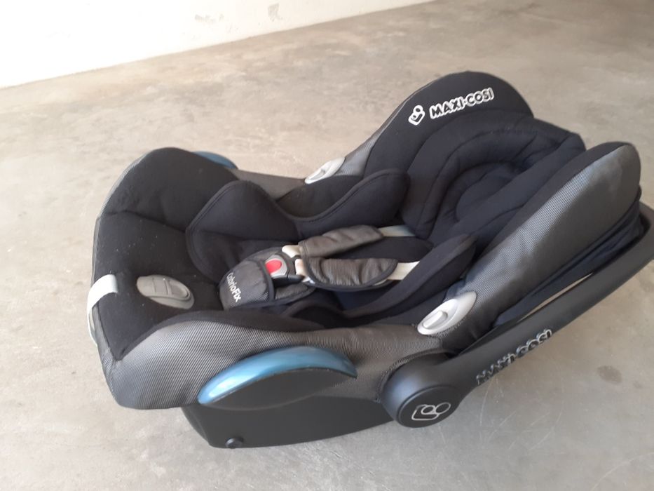 Stroller with Matching Egg-Shaped Seat430007034011996163