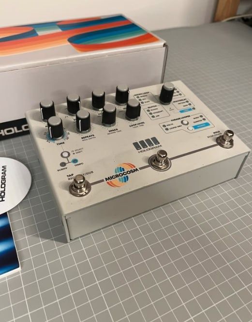 Processador de efeitos holográficos Microcosm