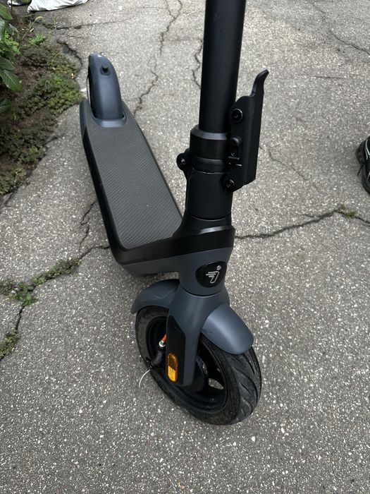 Продам Самокат NINEBOT e2 pro