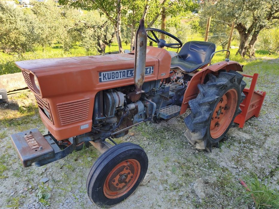 Trator KUBOTA 1501