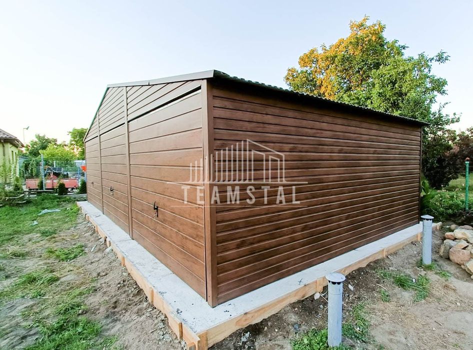 GARAŻ BLASZANY 9m x 6m - dwuspad 3x Brama ciemny orzech TS258  9x6