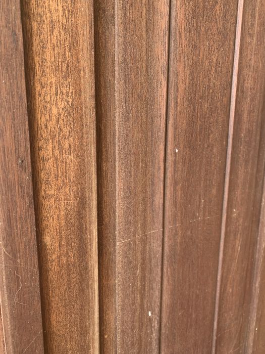 Roupeiro madeira antigo