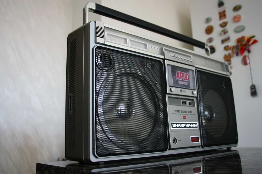 Sharp  GF-9494X кассетник переносной, динамики 18см!