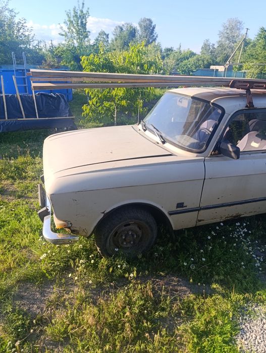 Продам москвич 2140