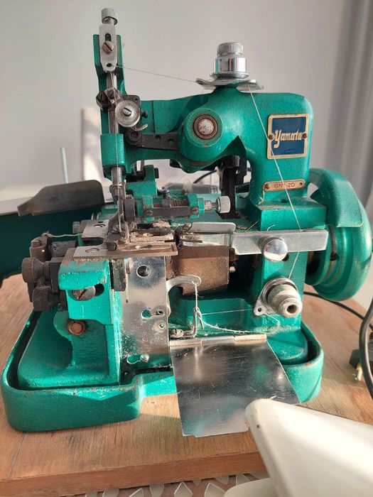 Оверлок 3-х нитковий Yamata б/у