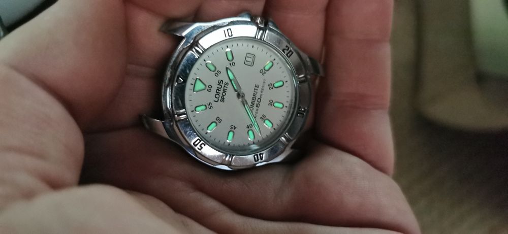 Винтажные часы lorus seiko