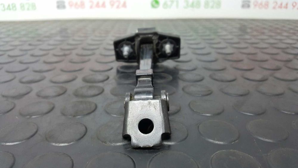 RETENTOR DA PORTA TRASEIRA ESQUERDA RENAULT CLIO IV EXPRESSION