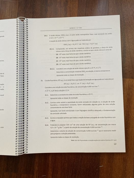 Livro exercicíos de exame FQ A