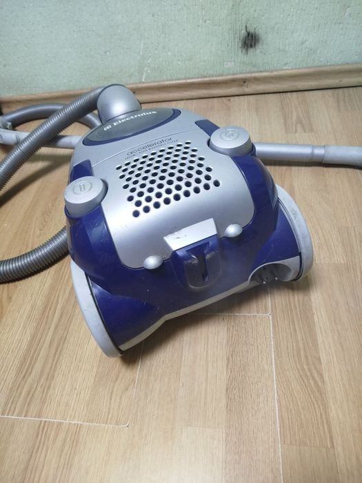 Пылесос Electrolux ZAC 6725 САМОВЫВОЗ