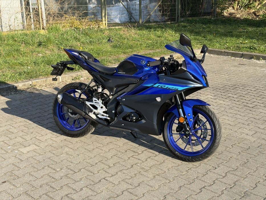 Yamaha R125 salonowe z polski bezwypadkowe  ok1400km  przebiegu