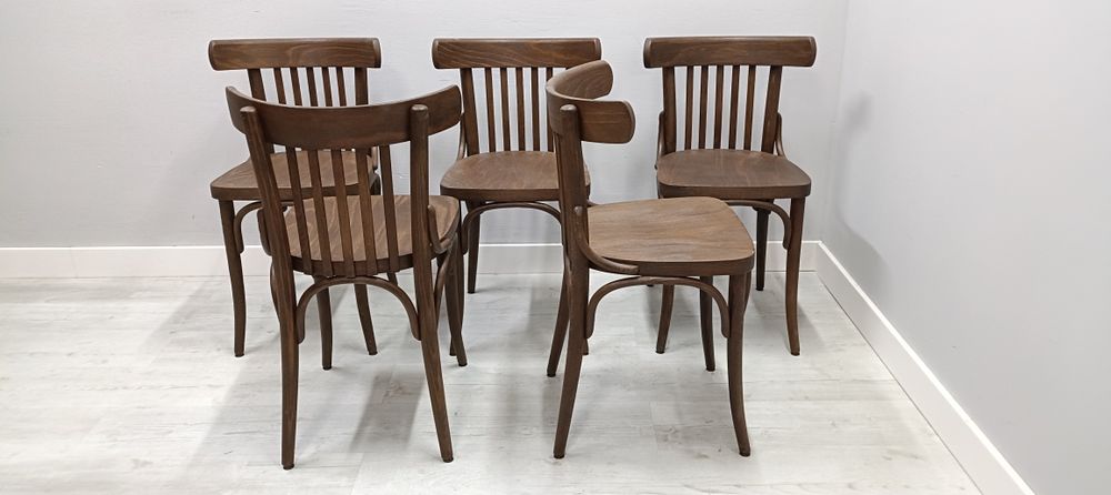 Krzesła Thonet Fameg Radomsko po renowacji restauracja dostępne 30szt