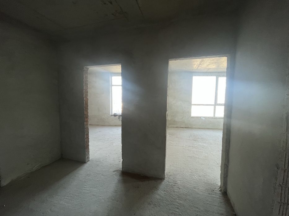 Здана З-х кімнатна квартира з гарним краєвидом, район міського озера