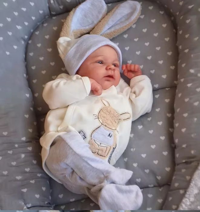 Polecam w promocji Weekendiwej  Cudowną winylową-silikonową Lalę Rebor