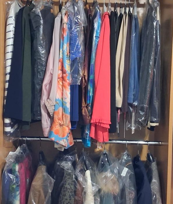 Roupa de gama alta e média
