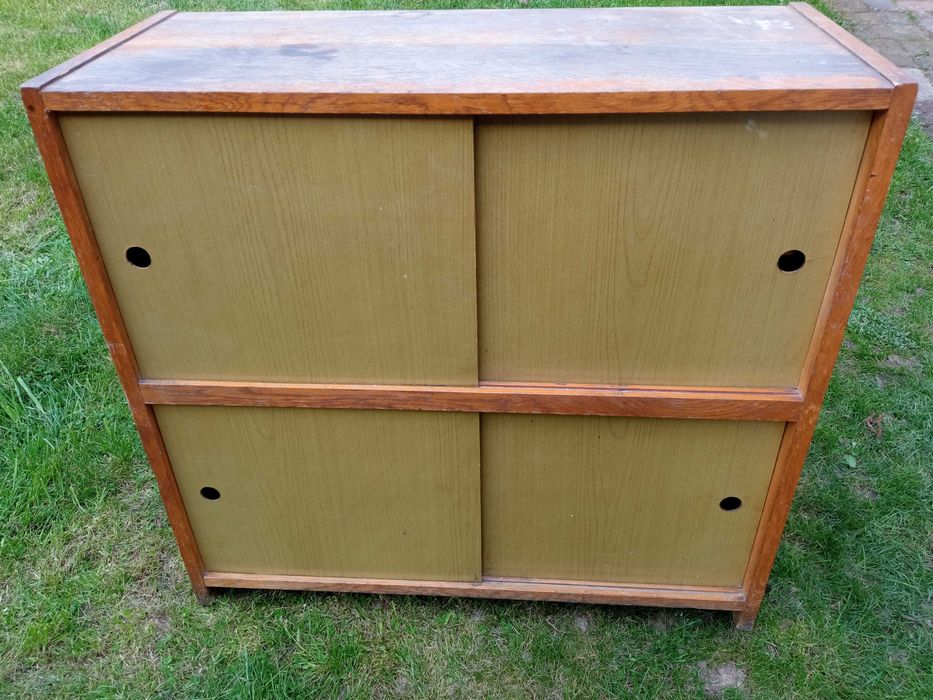 Szafka na buty z PRL. 80x76x33 cm