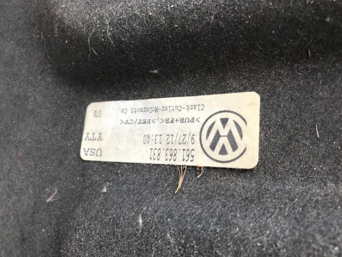 Шумка капота Passat B7 USA 561.863.831.B