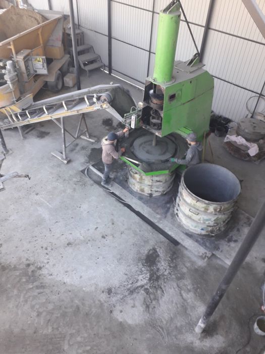 Обладнання для виробництва бетонних виробів. Бетонні кільця