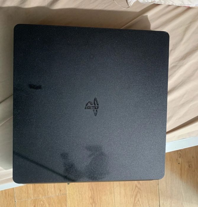 Playstation 4 em bom