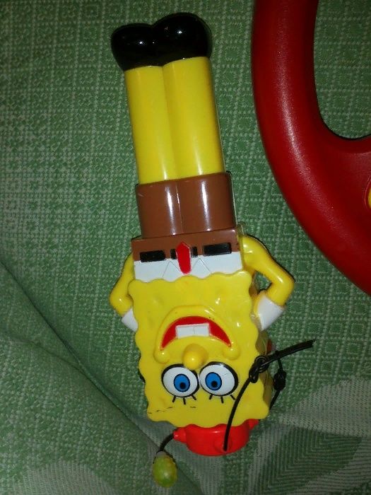 Музыкальная игрушка Губка Боб (на батарейках)