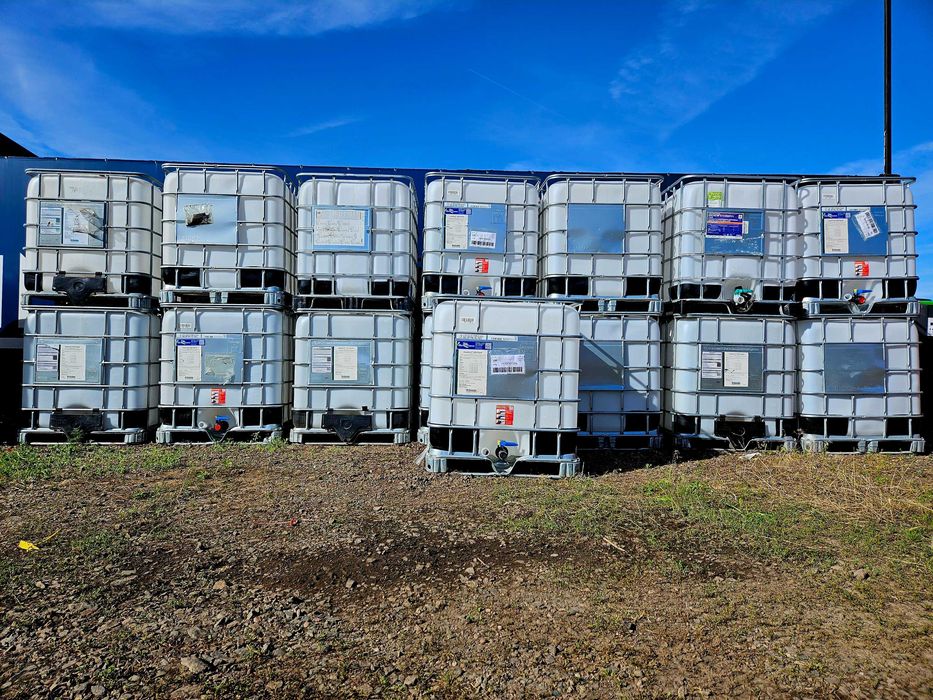 Zbiorniki 1000 l Mauzer schütz, paletopoknik, na paletach drewno, metal, PCV, beczka 1000 litrów, pokemnik, woda dezczowa, szambo, nawozy RSM