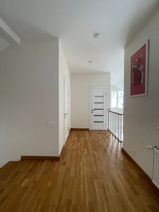 Оренда нового будинку спарки з окремим входом в Брюховичах