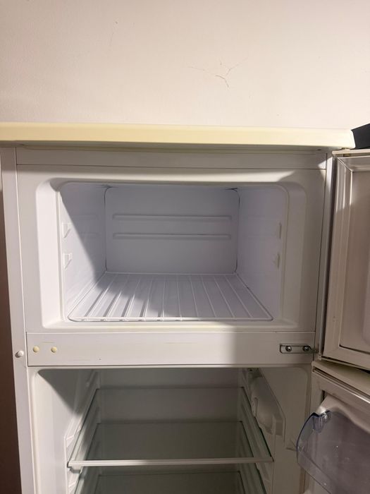 Frigorífico 146x54