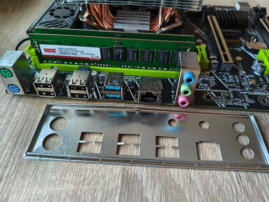 новый комплект Xeon 2690 v3 / QIYIDA X99 E5-A99 / DDR4 32 GB