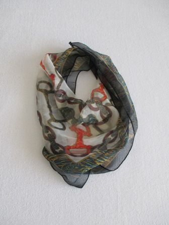 Elegante Lenço para Pescoço ou Asa da Mala