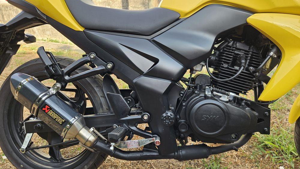 Moto Sym Wolf 125cc Impecável