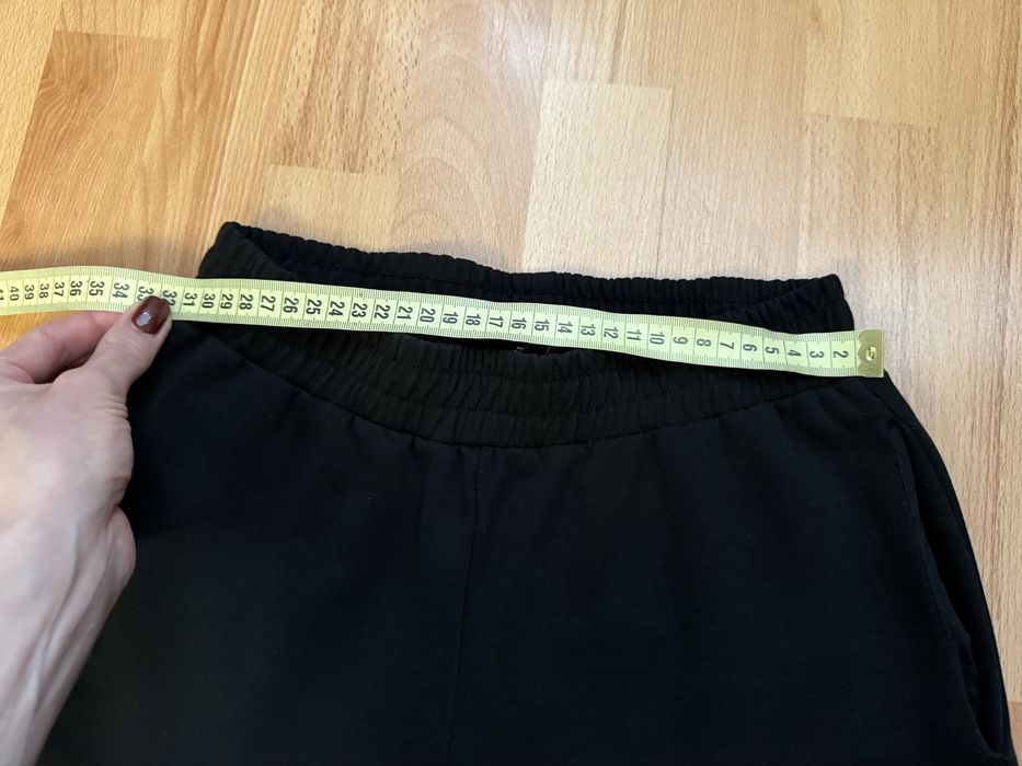 Чорні жіночі штани zara