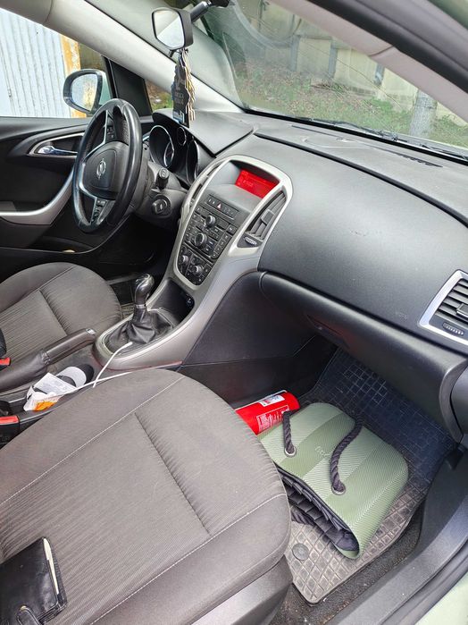 Opel Astra J 1.7