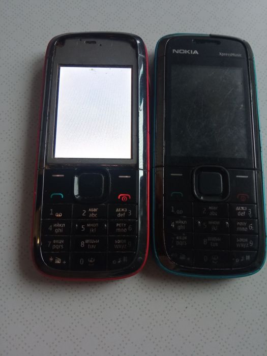 Мобільний телефон Nokia 513c-2