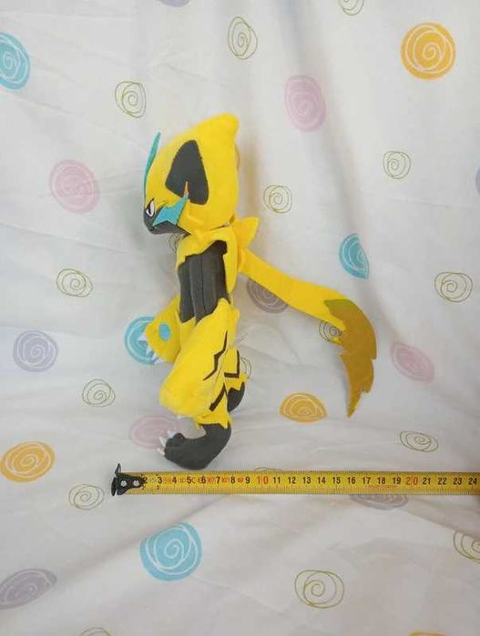 Pokémon peluche Zeraora