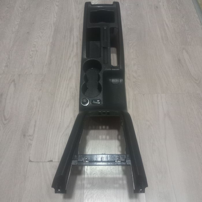 Консоль skoda octavia A 5