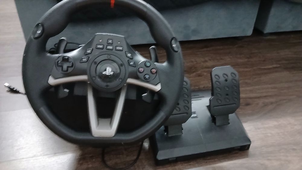 Kierownica hori ps 4 pc