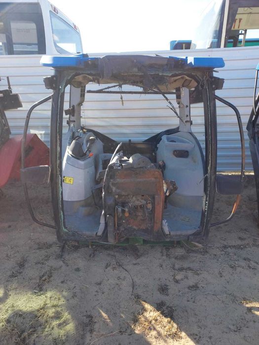 Kabina ciągnika New Holland